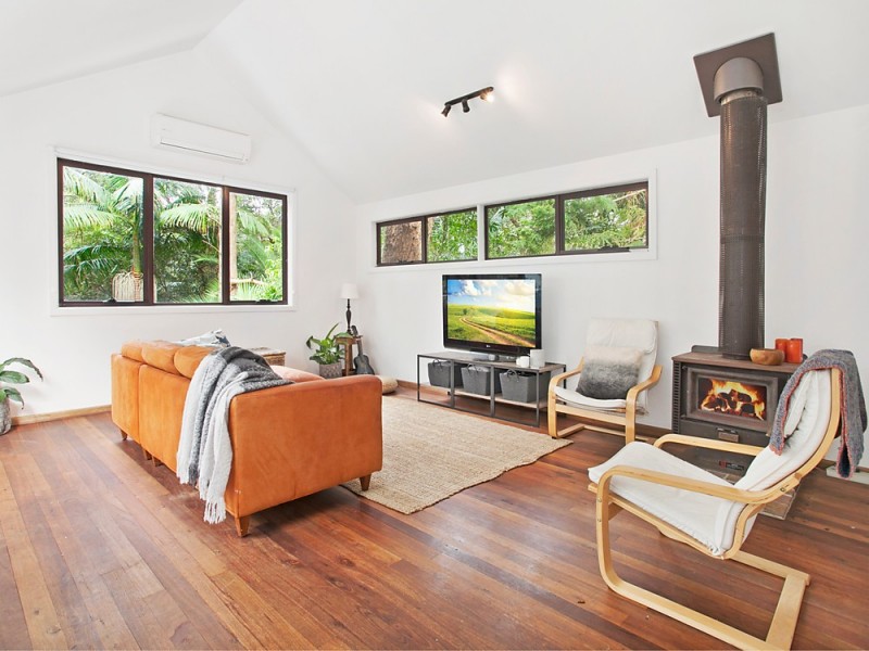 9 Chellowdene Avenue, Stanwell Park NSW 2508