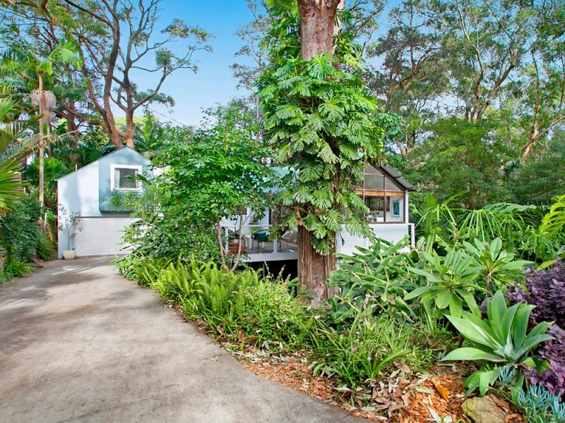 9 Chellowdene Avenue, Stanwell Park NSW 2508