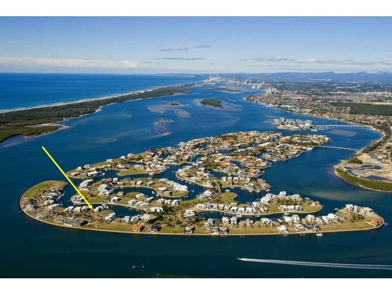 21 Knightsbridge Parade East, Sovereign Islands QLD 4216