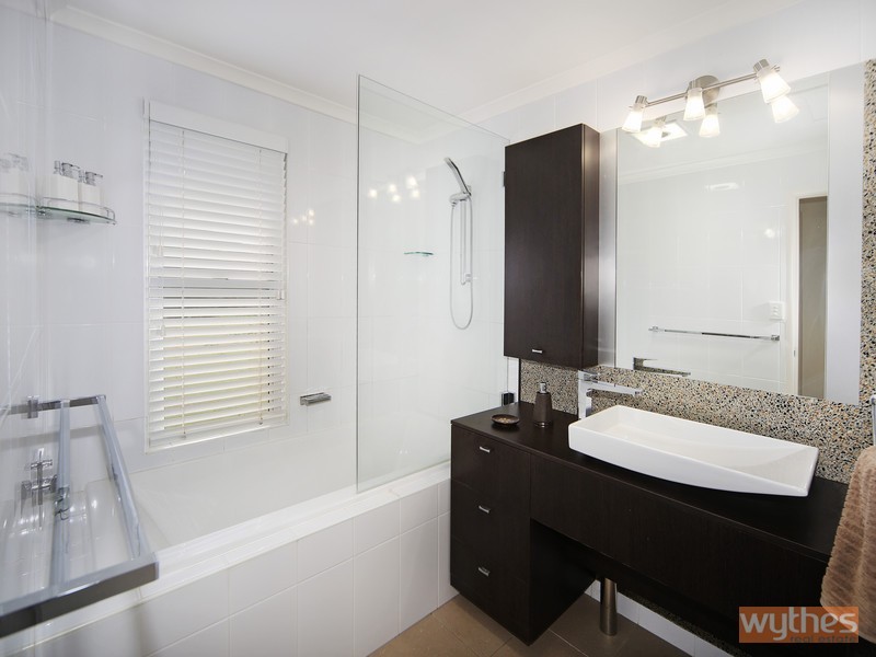 3 Upper Pinbarren Creek Road, Pinbarren QLD 4568