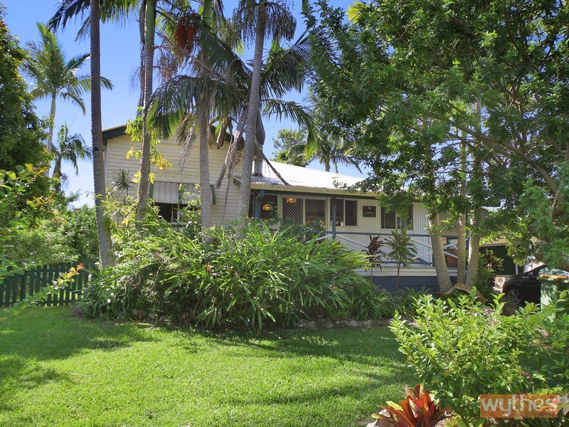 6 Tulip Lane, Cooroy QLD 4563