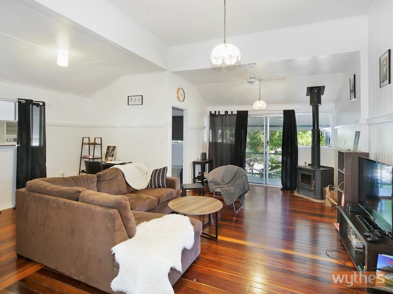 6 Tulip Lane, Cooroy QLD 4563