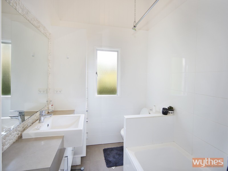 6 Tulip Lane, Cooroy QLD 4563