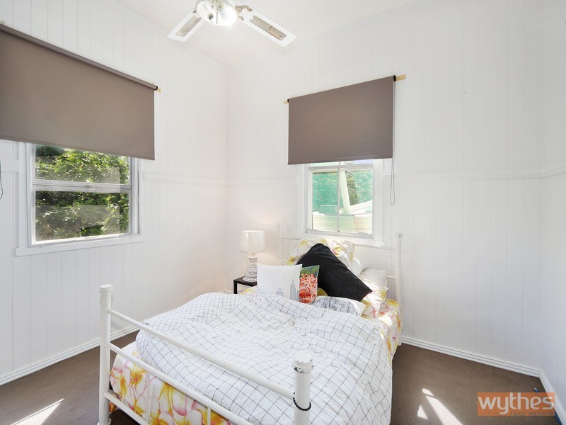 6 Tulip Lane, Cooroy QLD 4563