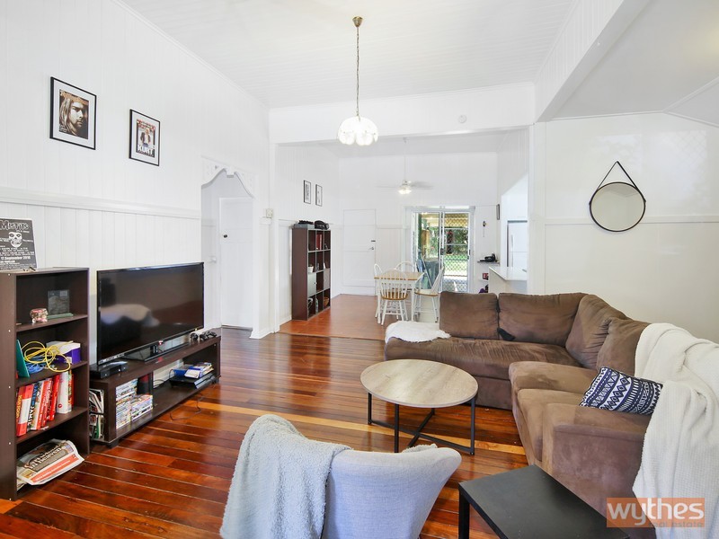 6 Tulip Lane, Cooroy QLD 4563