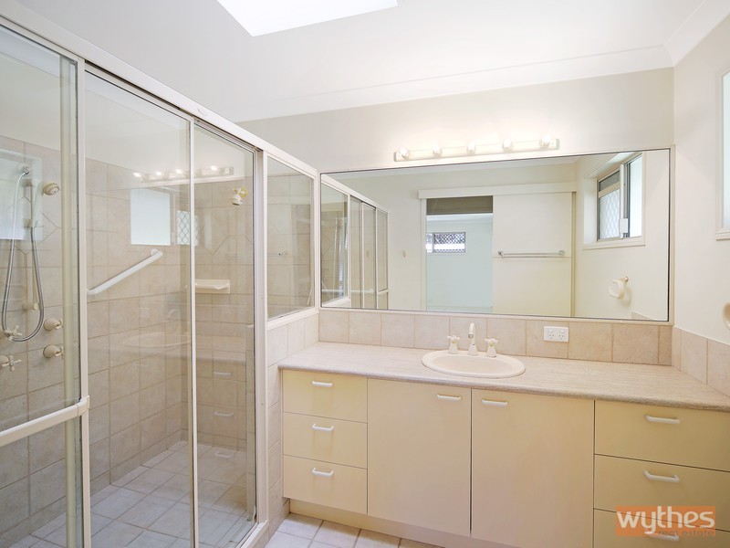 73 Redwood Road, Doonan QLD 4562