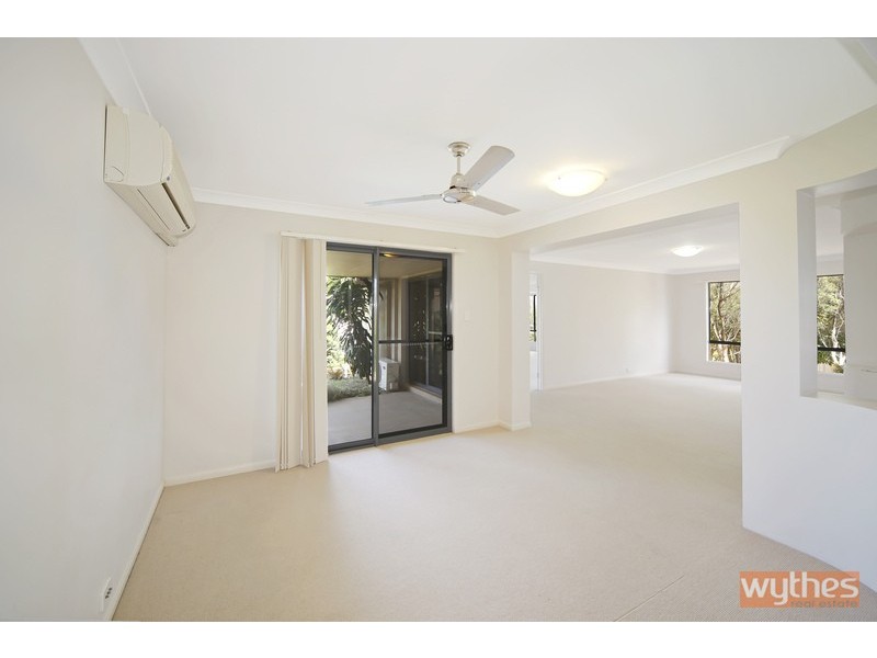 35 Kensington Drive, Cooroy QLD 4563