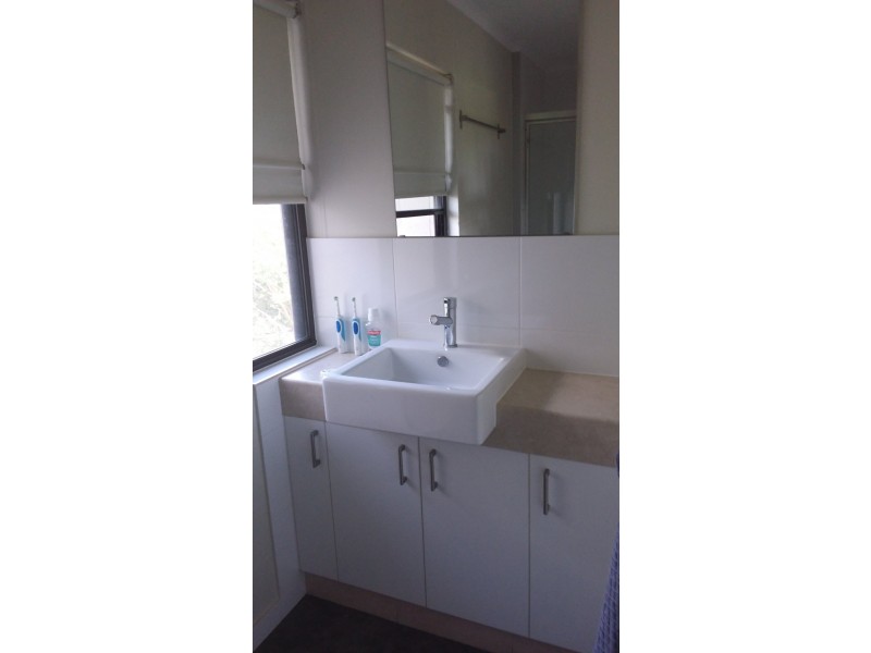 1/10 Emerald Street, Cooroy QLD 4563