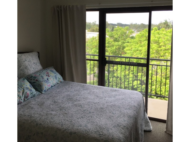 1/10 Emerald Street, Cooroy QLD 4563