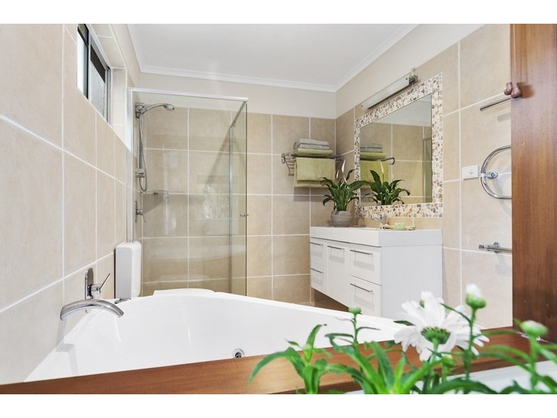 17 Neptune CCT, Noosaville QLD 4566