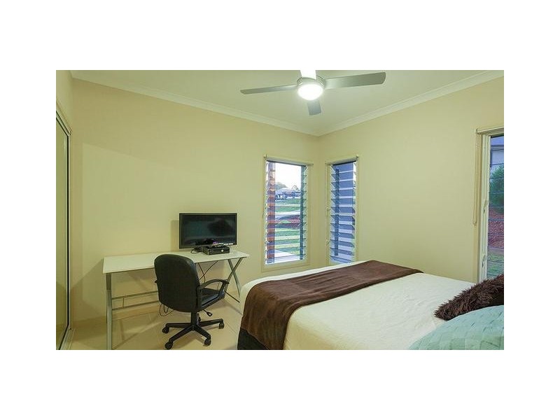 11 Friarbird Place, Pomona QLD 4568