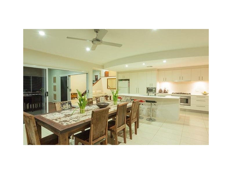 11 Friarbird Place, Pomona QLD 4568