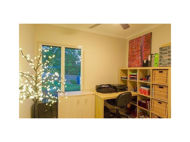 11 Friarbird Place, Pomona QLD 4568