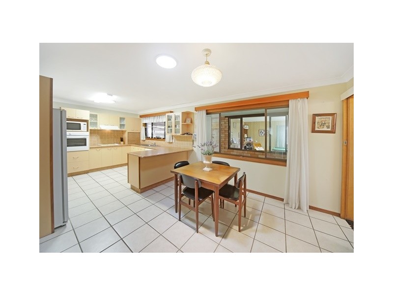 4 Crystal Street, Cooroy QLD 4563