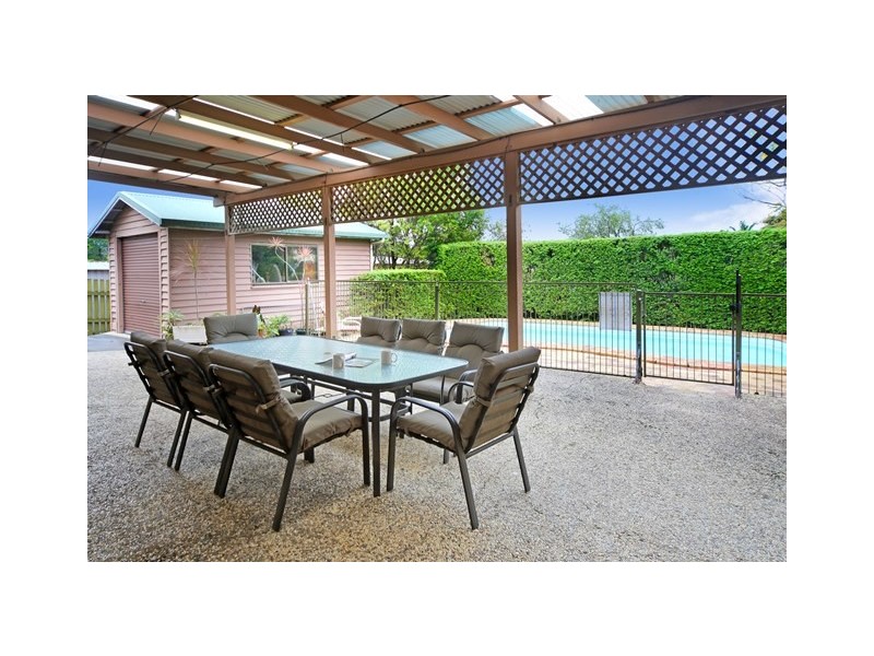 4 Crystal Street, Cooroy QLD 4563