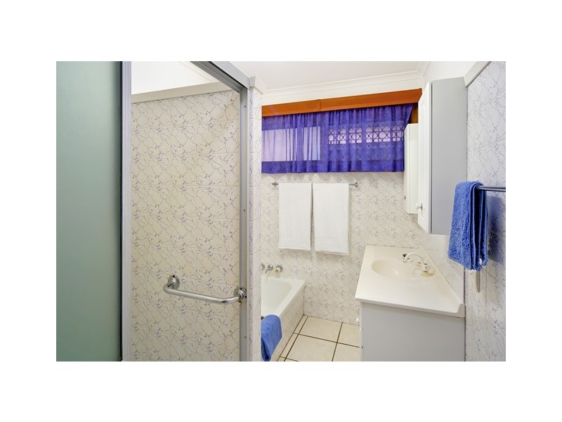 4 Crystal Street, Cooroy QLD 4563