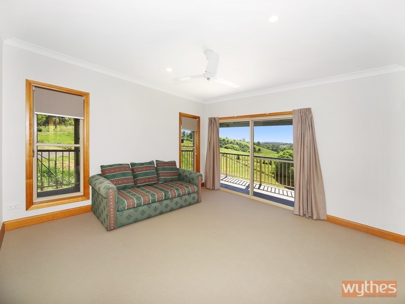 16 Binalong Lane, Pinbarren QLD 4568