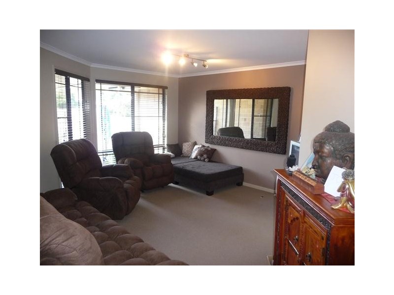 19 Oak Street, Cooroy QLD 4563