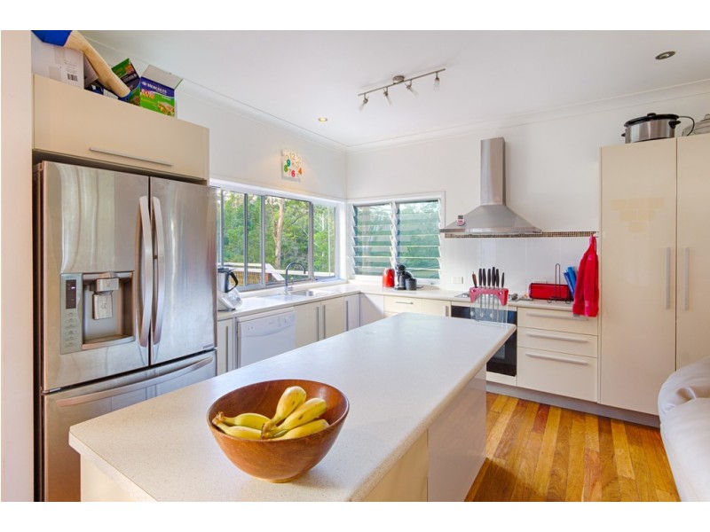 57 Kamala Drive, Lake Macdonald QLD 4563