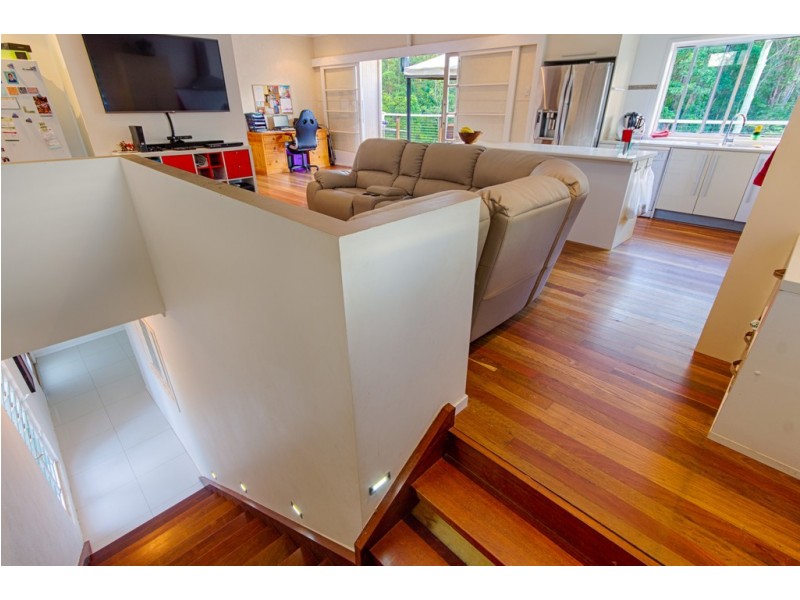 57 Kamala Drive, Lake Macdonald QLD 4563