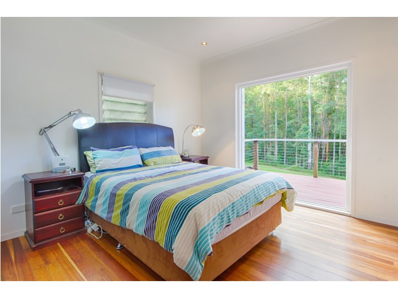 57 Kamala Drive, Lake Macdonald QLD 4563