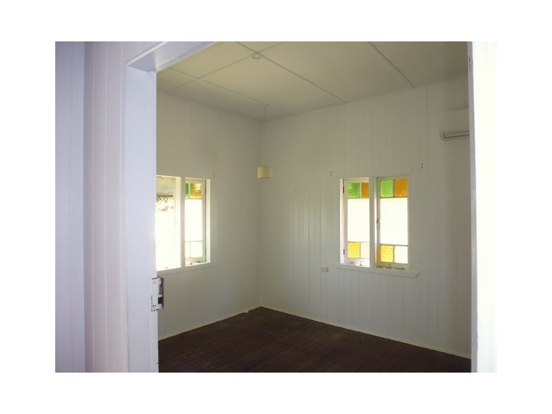 28 Red Street, Pomona QLD 4568