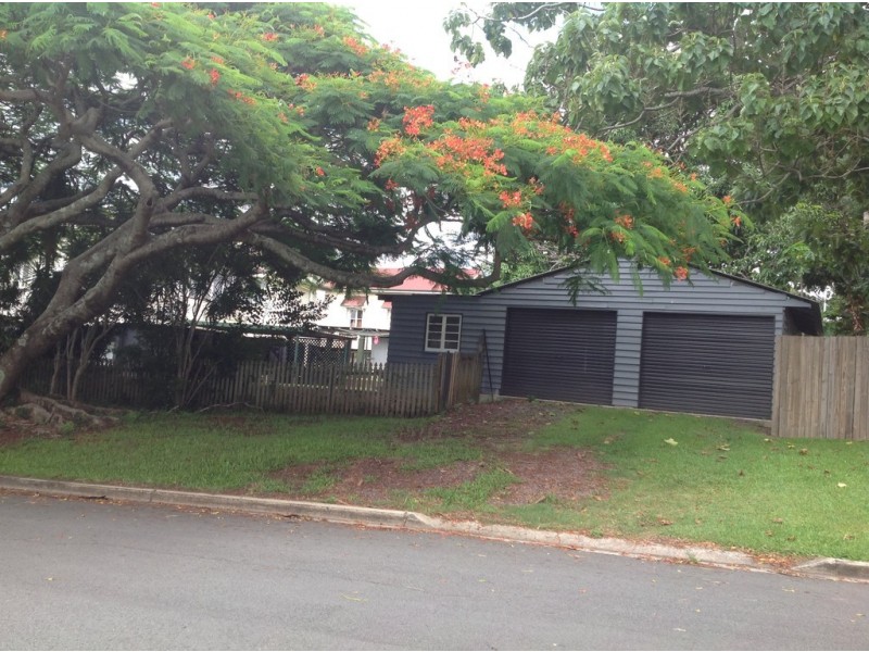 28 Red Street, Pomona QLD 4568