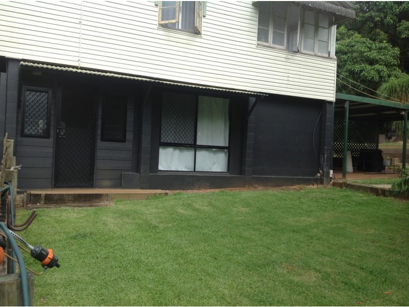 28 Red Street, Pomona QLD 4568