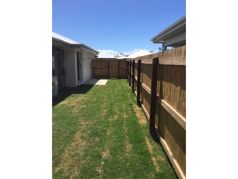 1a Honeyeater Place, Bli Bli QLD 4560