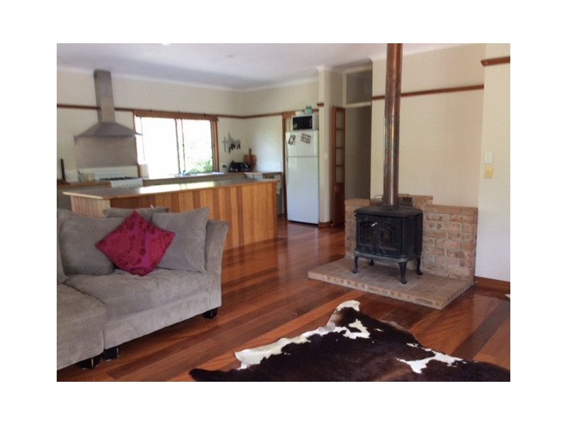 25 Maiala Court, Eerwah Vale QLD 4562