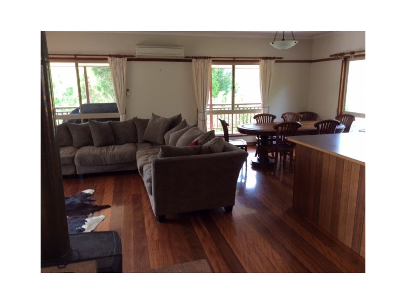 25 Maiala Court, Eerwah Vale QLD 4562