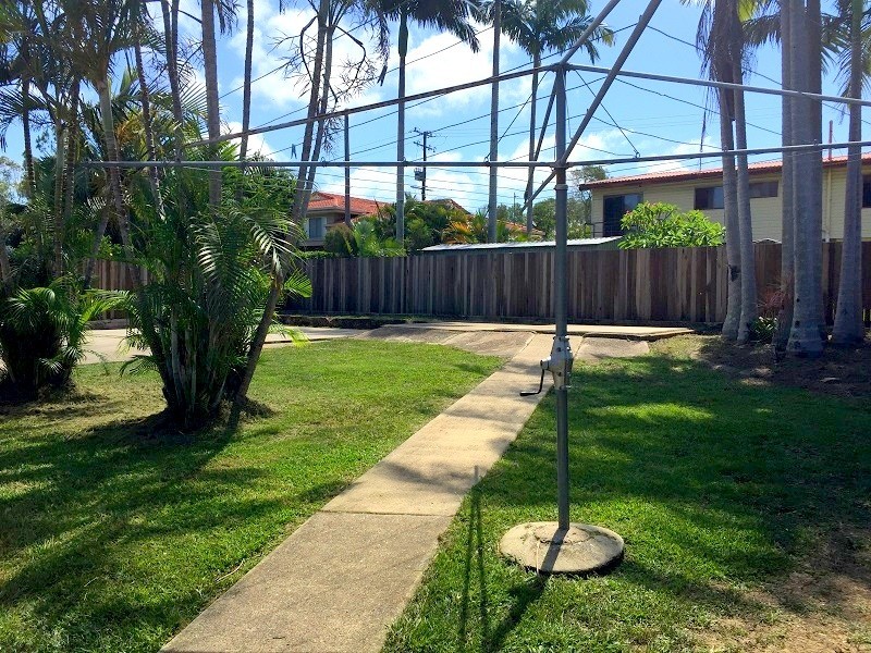 10 Pioneer St, Cooroy QLD 4563