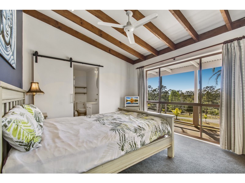 66 Lawnville Rd, Black Mountain QLD 4563