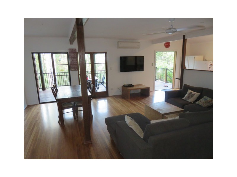44 Forest Acres Drive, Lake Macdonald QLD 4563