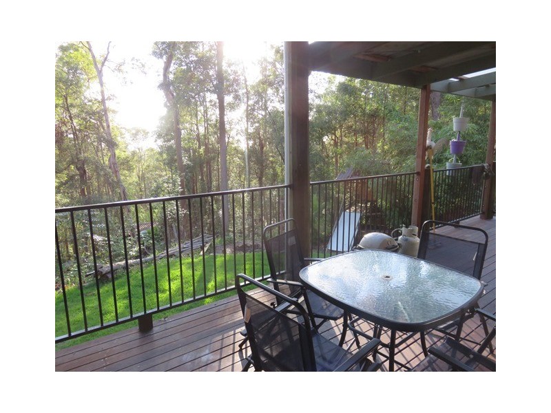 44 Forest Acres Drive, Lake Macdonald QLD 4563