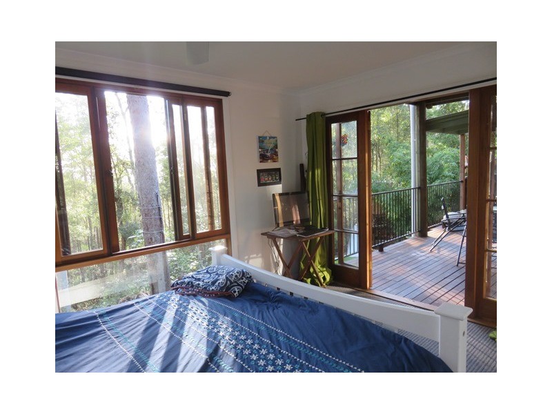44 Forest Acres Drive, Lake Macdonald QLD 4563