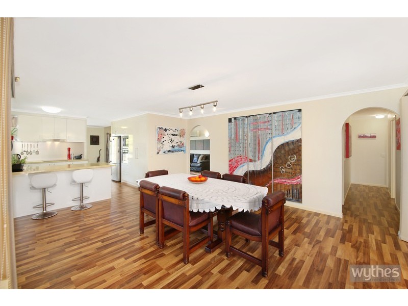 2 Falcon Crescent, Cooroy QLD 4563