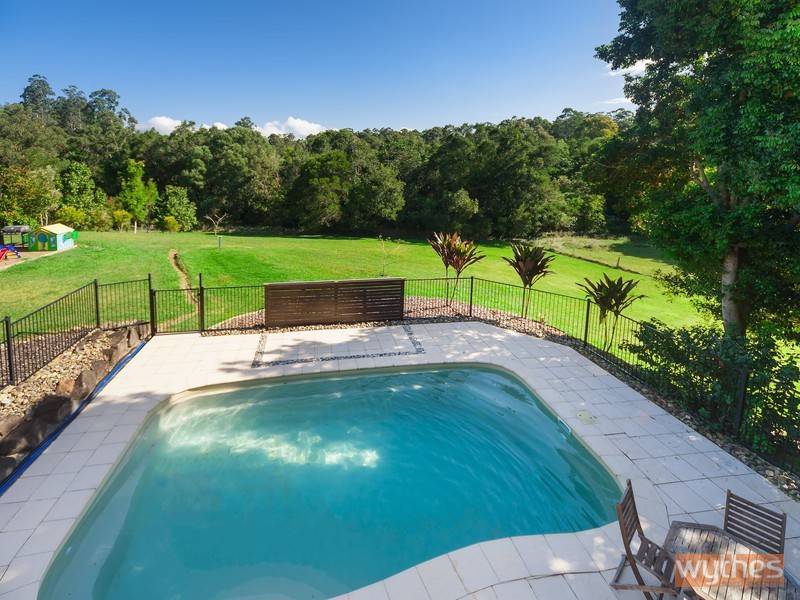 18 Lake Ridge Court, Lake Macdonald QLD 4563