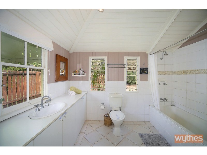 236 Gumboil Road, Tinbeerwah QLD 4563