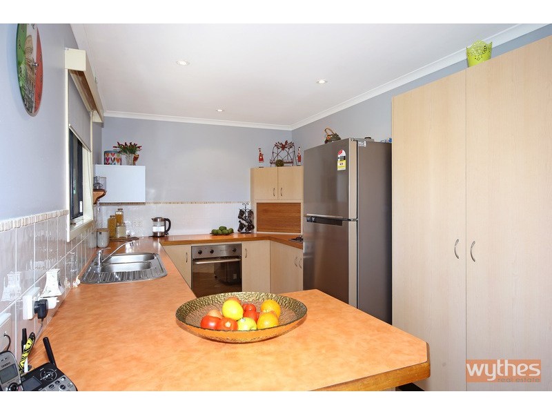 110 Cudgerie Drive, Black Mountain QLD 4563