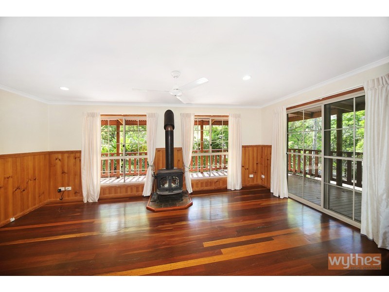 55 Kamala Drive, Lake Macdonald QLD 4563