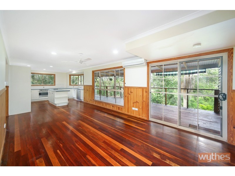 55 Kamala Drive, Lake Macdonald QLD 4563