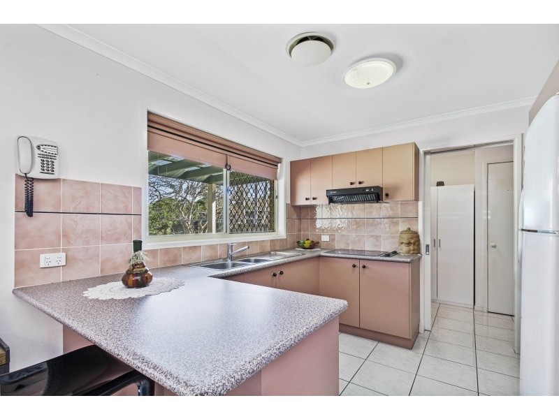 8 Ruby Street, Cooroy QLD 4563