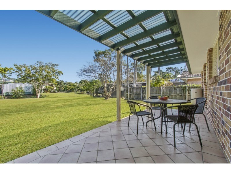 8 Ruby Street, Cooroy QLD 4563