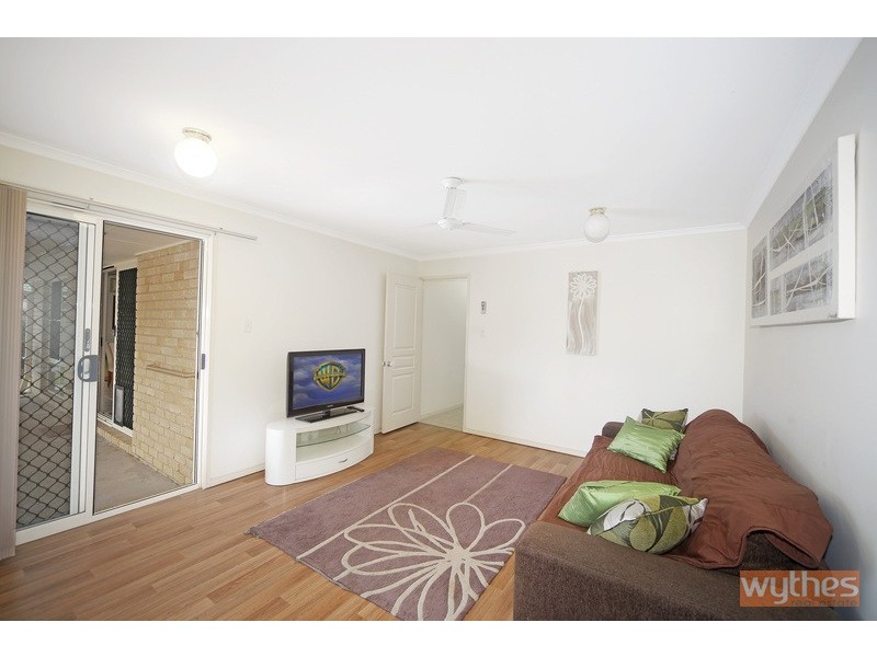 61 Oak Street, Cooroy QLD 4563