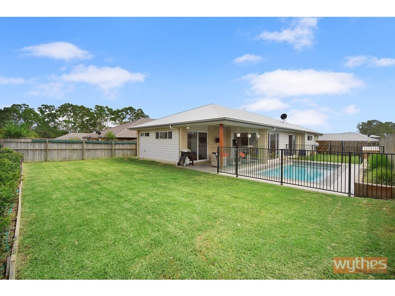 38 Straker Drive, Cooroy QLD 4563