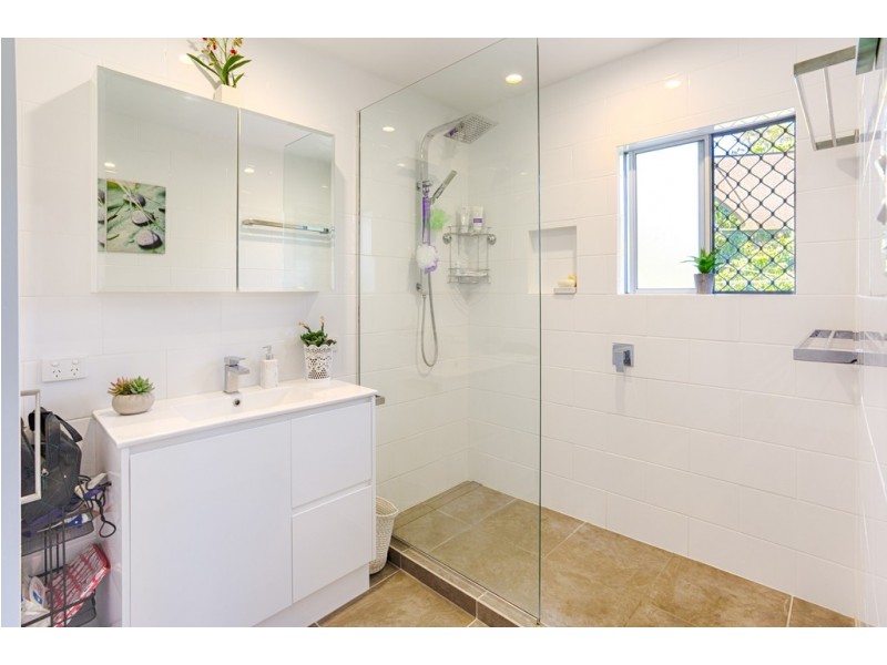 17 Hill Street, Pomona QLD 4568