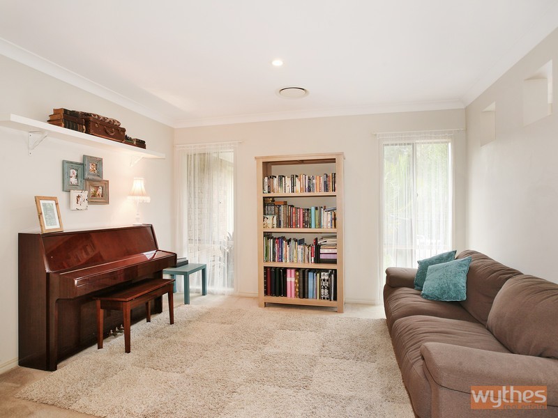 12 Dollarbird Drive, Pomona QLD 4568