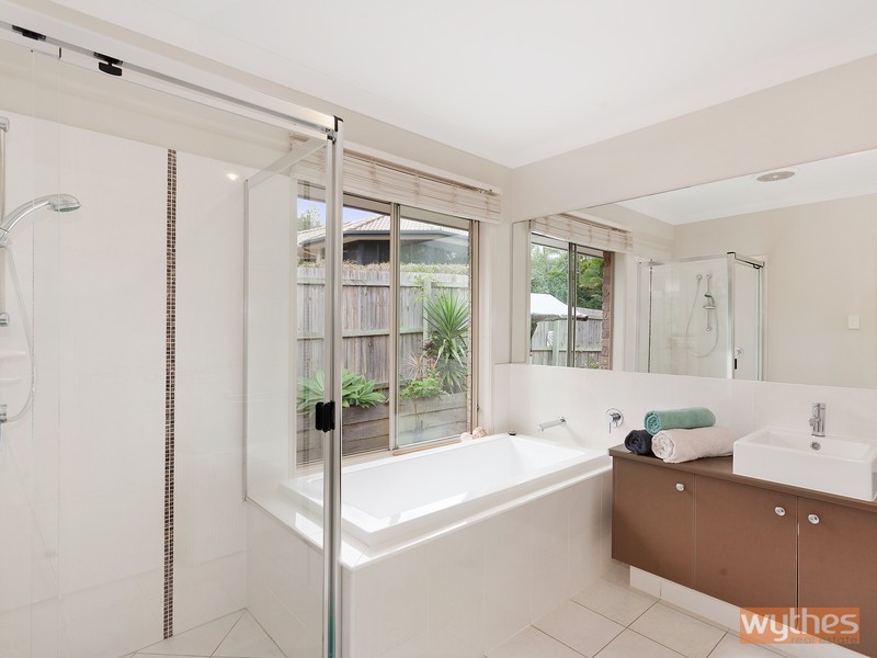 12 Dollarbird Drive, Pomona QLD 4568