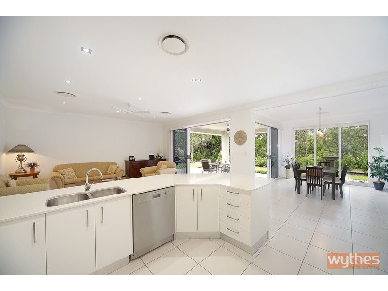 22 Ashgrove Drive, Cooroy QLD 4563